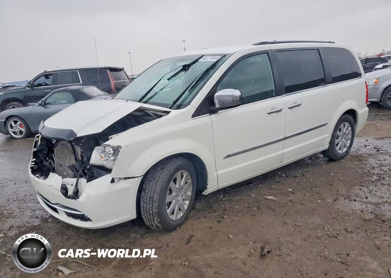 2011 Chrysler Town & Country Touring L