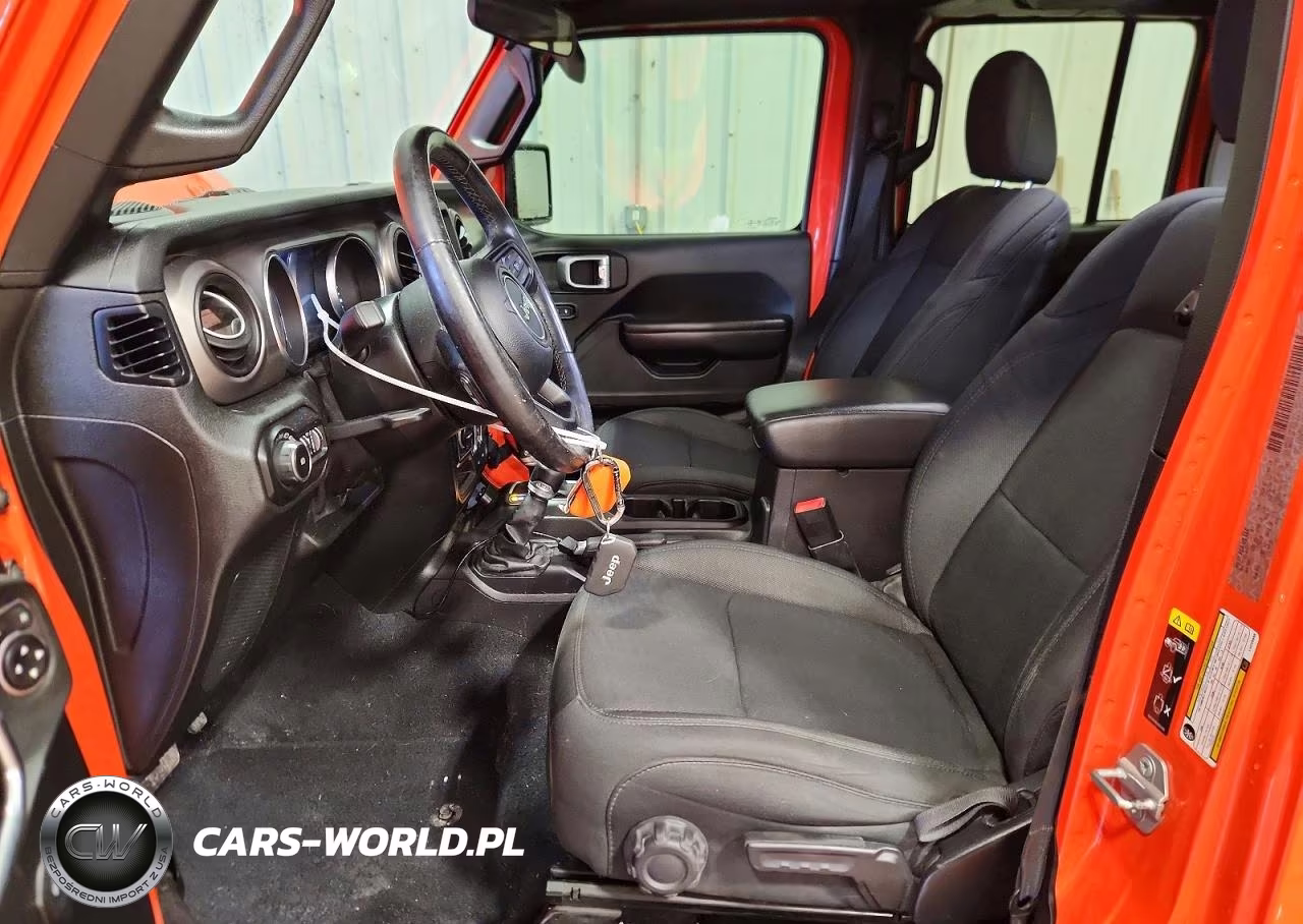 2020 Jeep Wrangler Unlimited Sport VIN:1C4HJXDG2LW209998 - 7