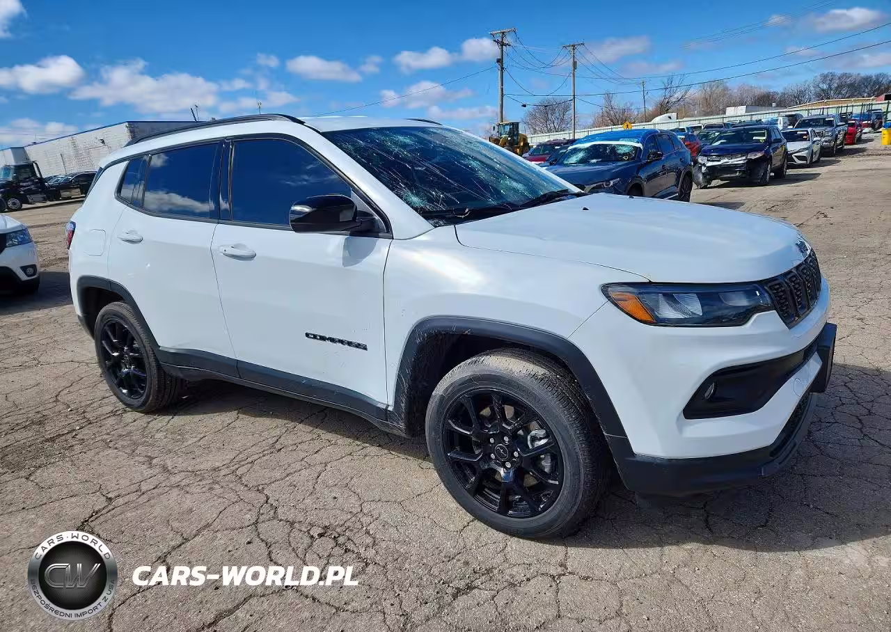 2025 Jeep Compass Latitude VIN:3C4NJDBN2ST540426 - 4
