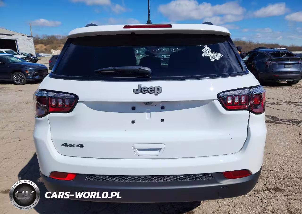 2025 Jeep Compass Latitude VIN:3C4NJDBN2ST540426 - 6