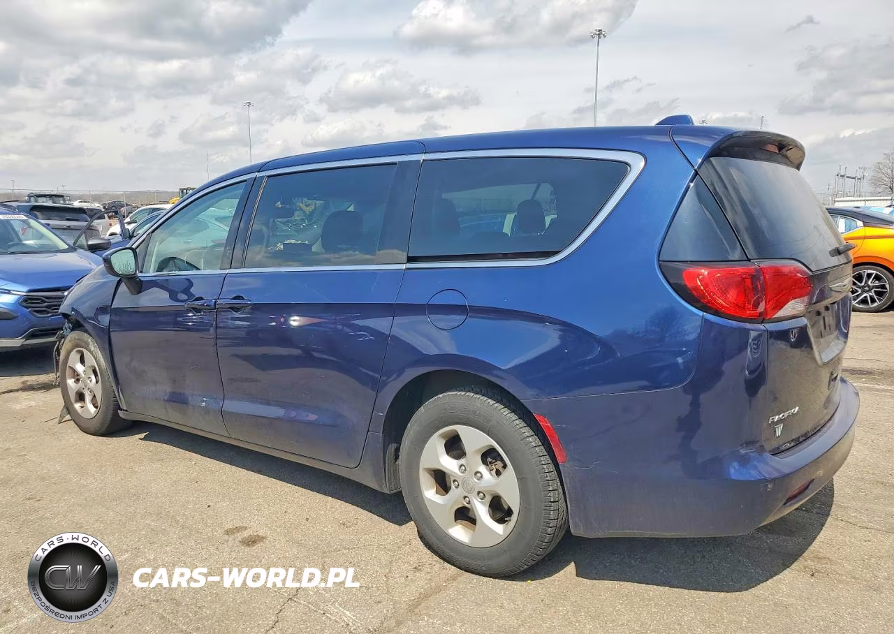 2017 Chrysler Pacifica Lx VIN:2C4RC1CG0HR665317 - 2