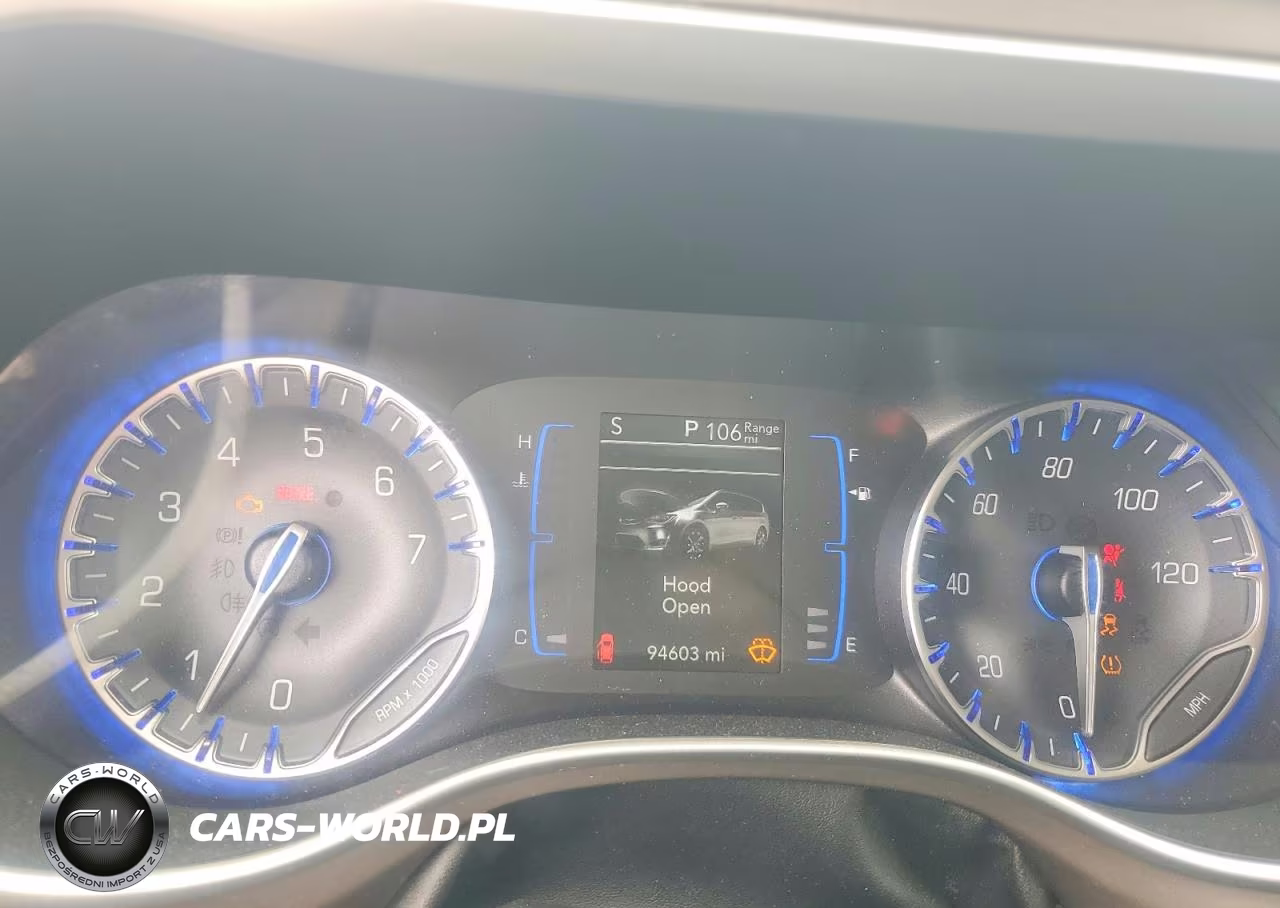 2018 Chrysler Pacifica VIN:2C4RC1DG9JR309470 - 9