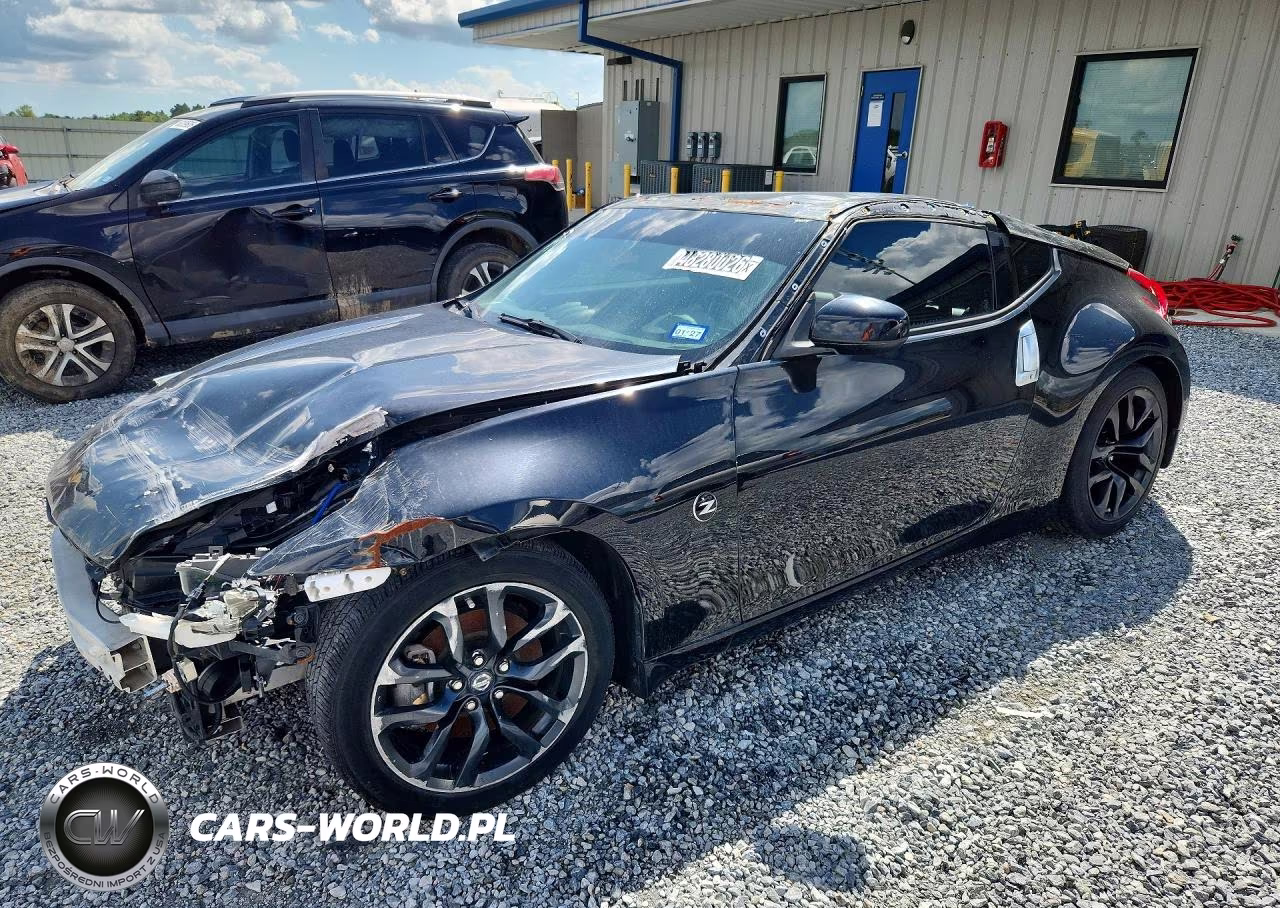 2016 Nissan 370Z Base – zdjęcie 1 z 13