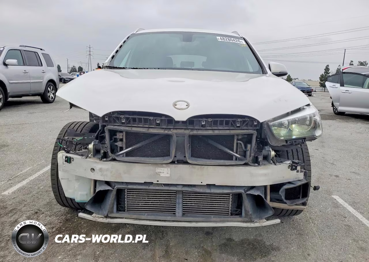 2018 BMW X1 Sdrive28I VIN:WBXHU7C3XJ5H39408 - 5