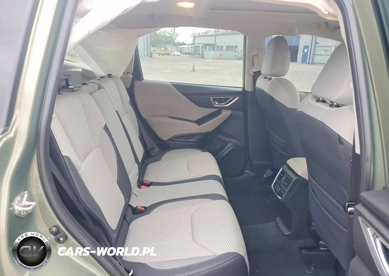 2021 Subaru Forester Premium VIN:JF2SKAJC2MH561830 - 11