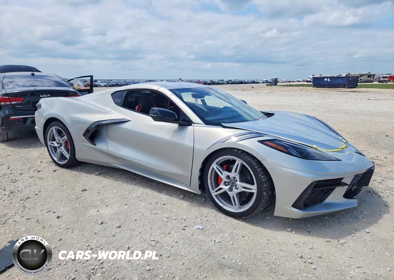 2024 Chevrolet Corvette Stingray 2Lt VIN:1G1YB2D48R5109949 - 4