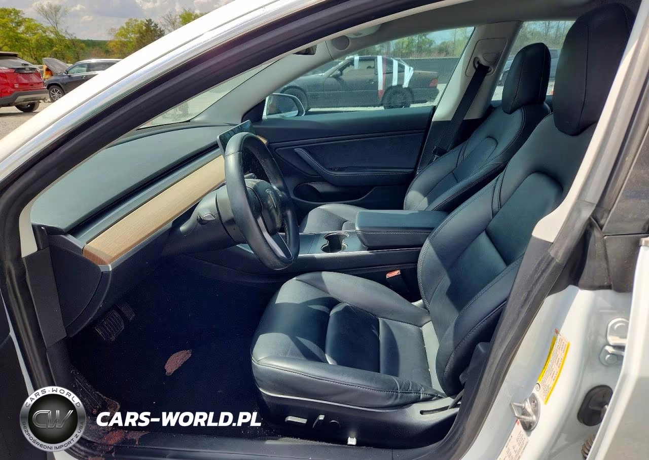 2018 Tesla Model 3 VIN:5YJ3E1EBXJF145581 - 7