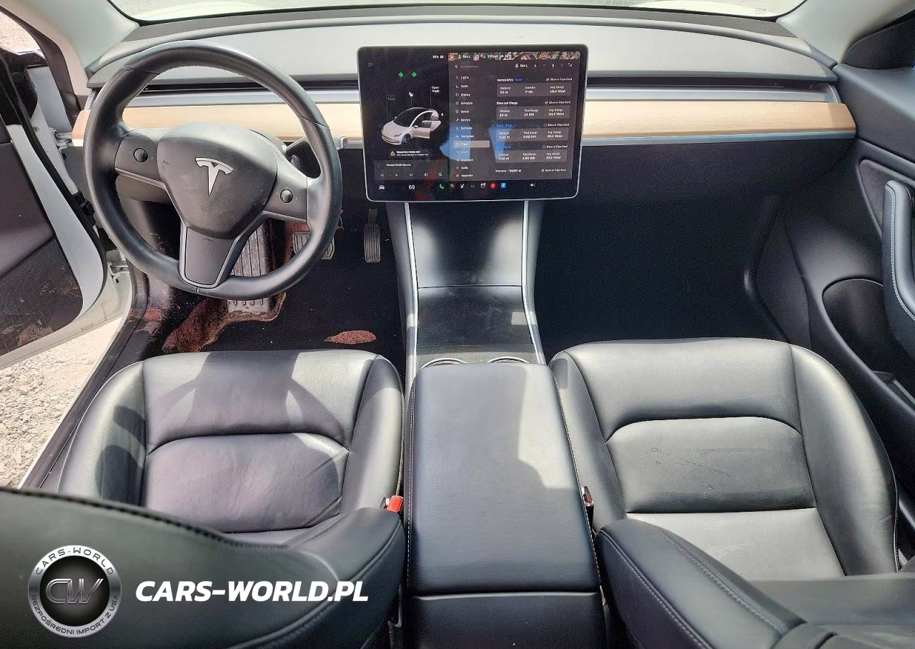 2018 Tesla Model 3 VIN:5YJ3E1EBXJF145581 - 8