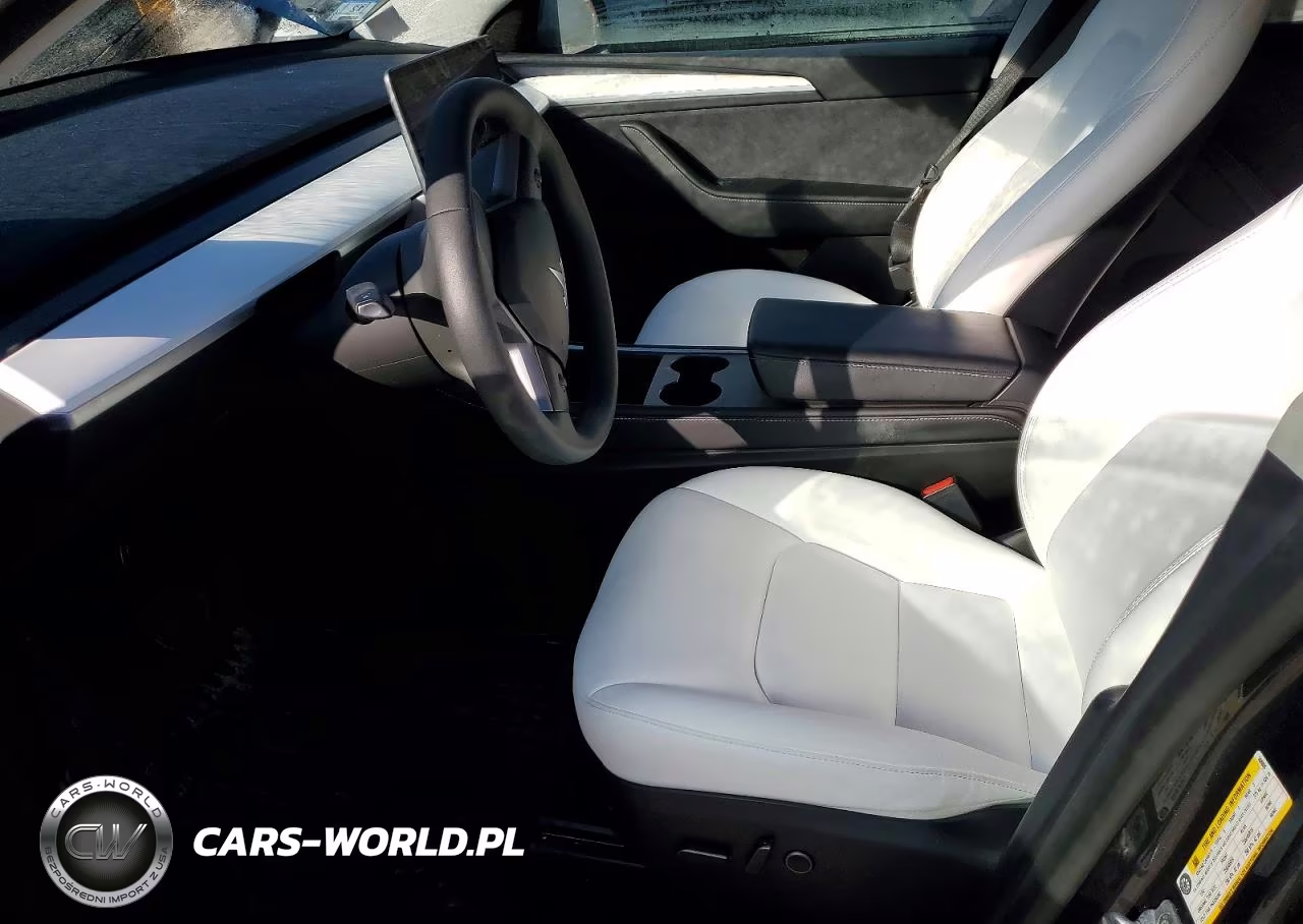 2024 Tesla Model Y VIN:7SAYGDEE1RA308805 - 7