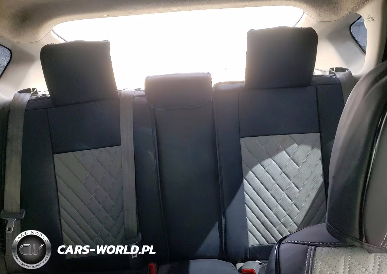 2012 Toyota Prius Plug-In Hybrid Base VIN:JTDKN3DP9C3020981 - 10
