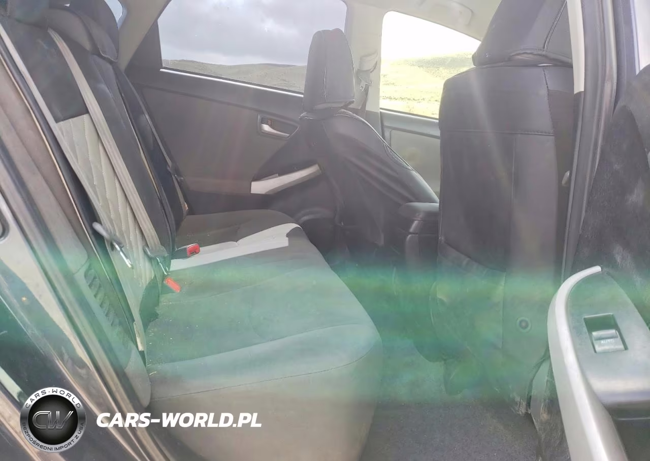 2012 Toyota Prius Plug-In Hybrid Base VIN:JTDKN3DP9C3020981 - 11