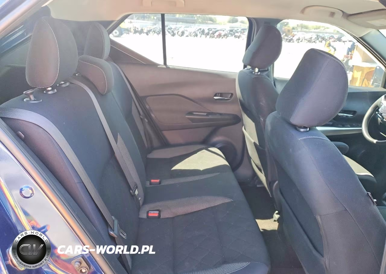 2018 Nissan Kicks Sv VIN:3N1CP5CUXJL536093 - 10