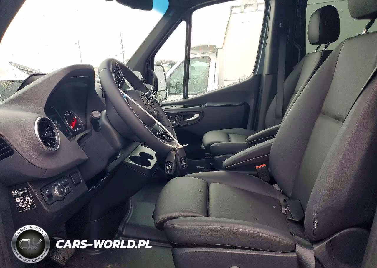 2025 Mercedes-Benz Sprinter 2500 VIN:W1W4NBVY5ST233097 - 7