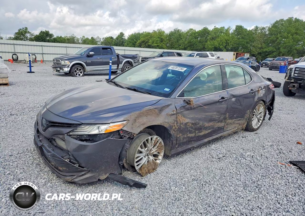 2019 Toyota Camry Hybrid Xle – zdjęcie 1 z 13