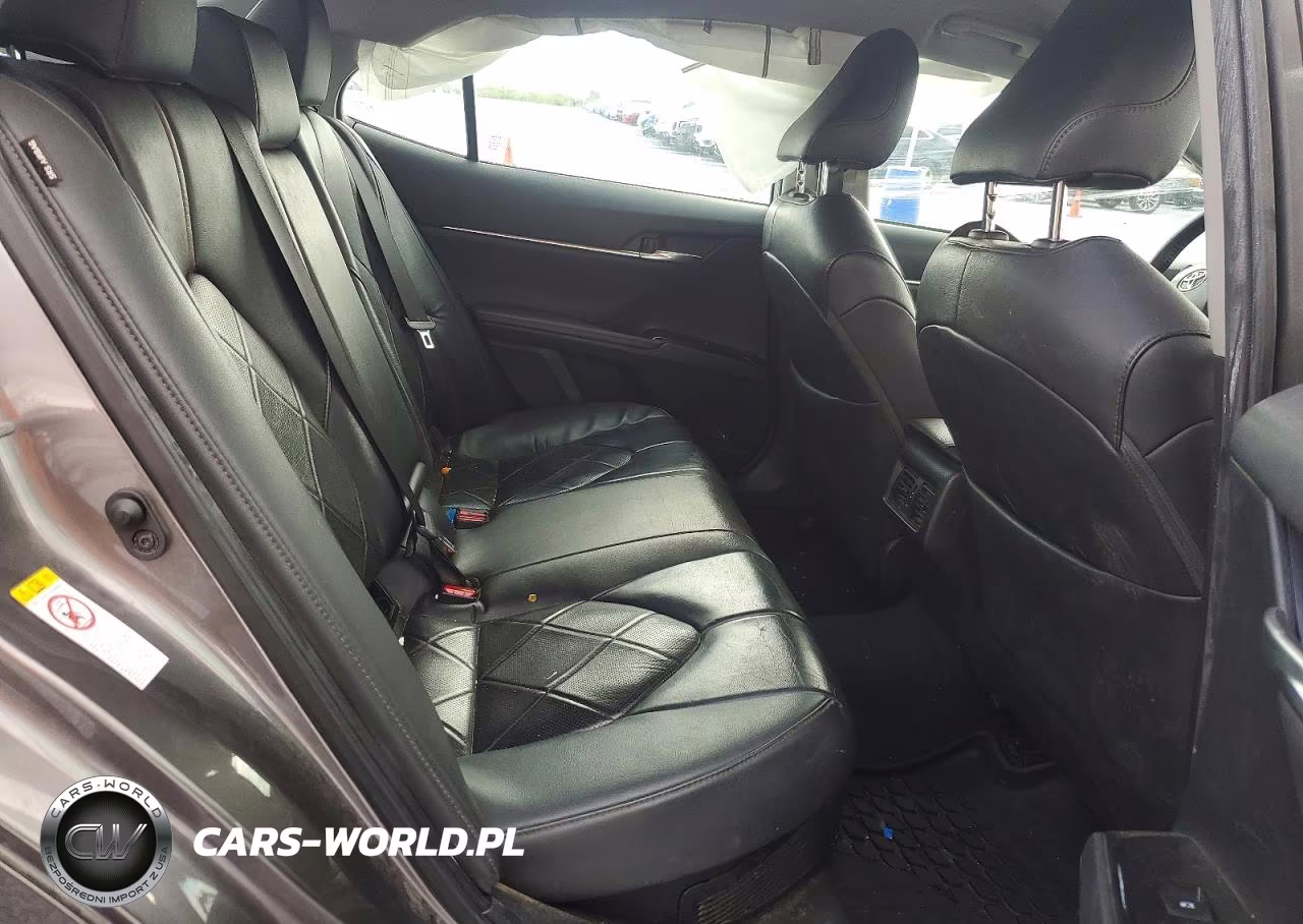 2019 Toyota Camry Hybrid Xle VIN:4T1B21HK9KU516279 - 10