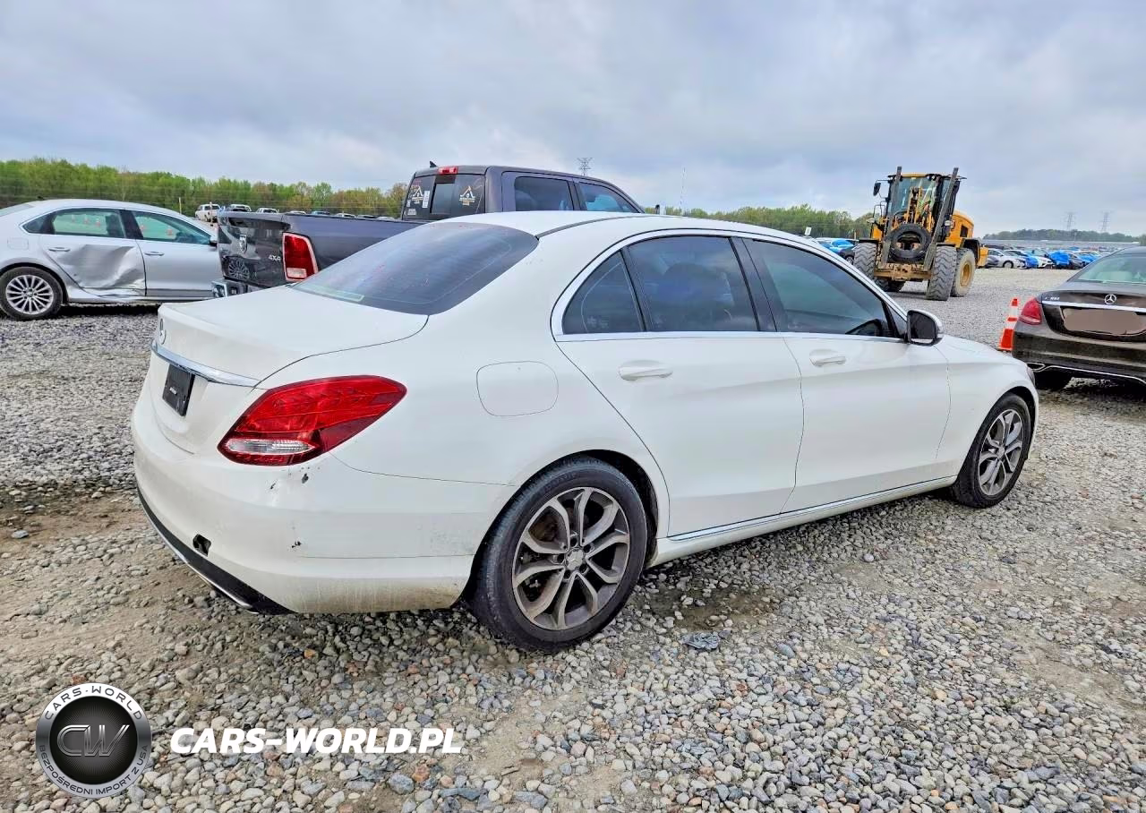 2016 Mercedes-Benz C 300 VIN:55SWF4JB4GU178892 - 3