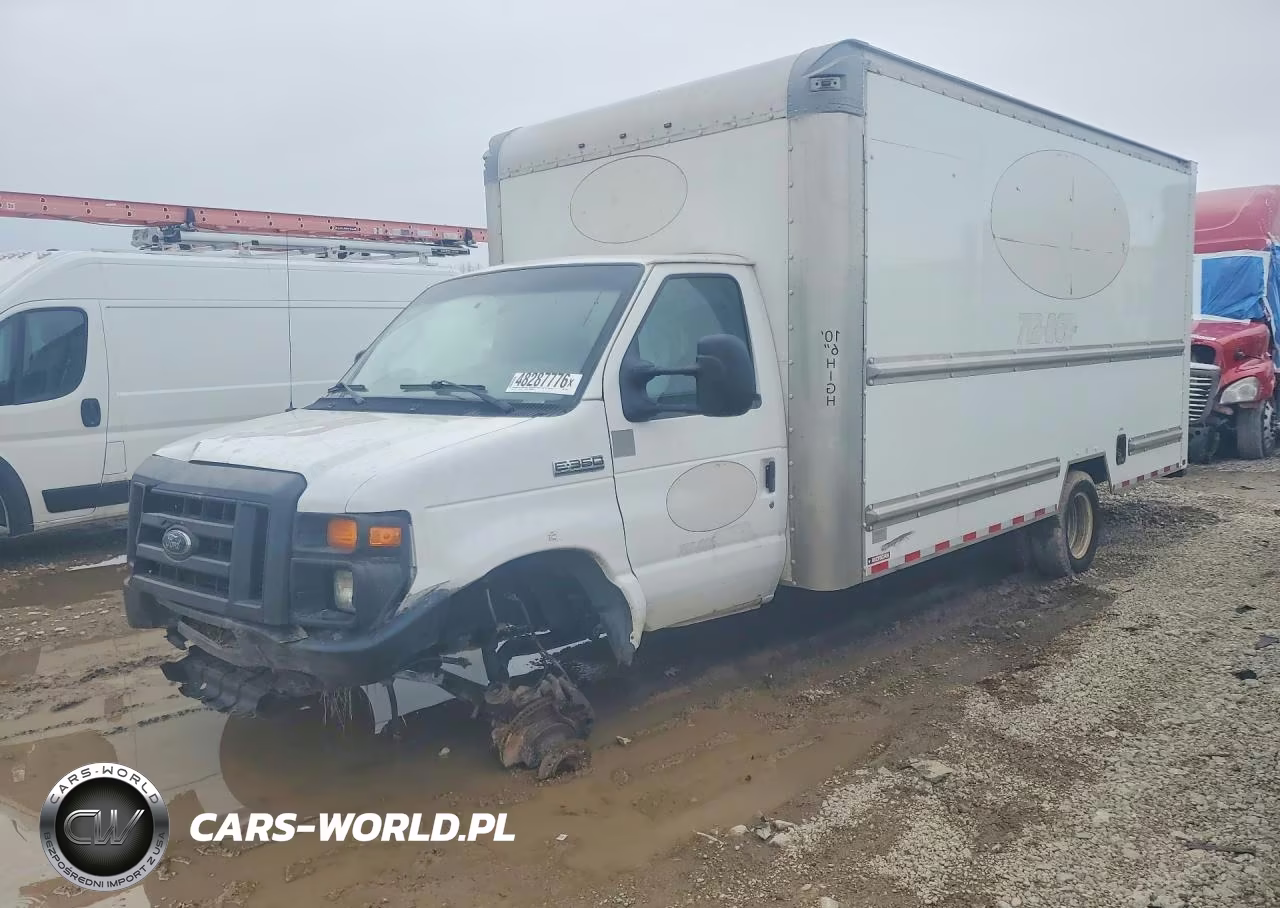 2017 Ford E350 Box Truck