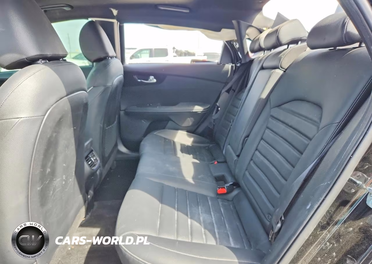2024 Kia Forte Gt-Line VIN:3KPF54AD9RE759335 - 10