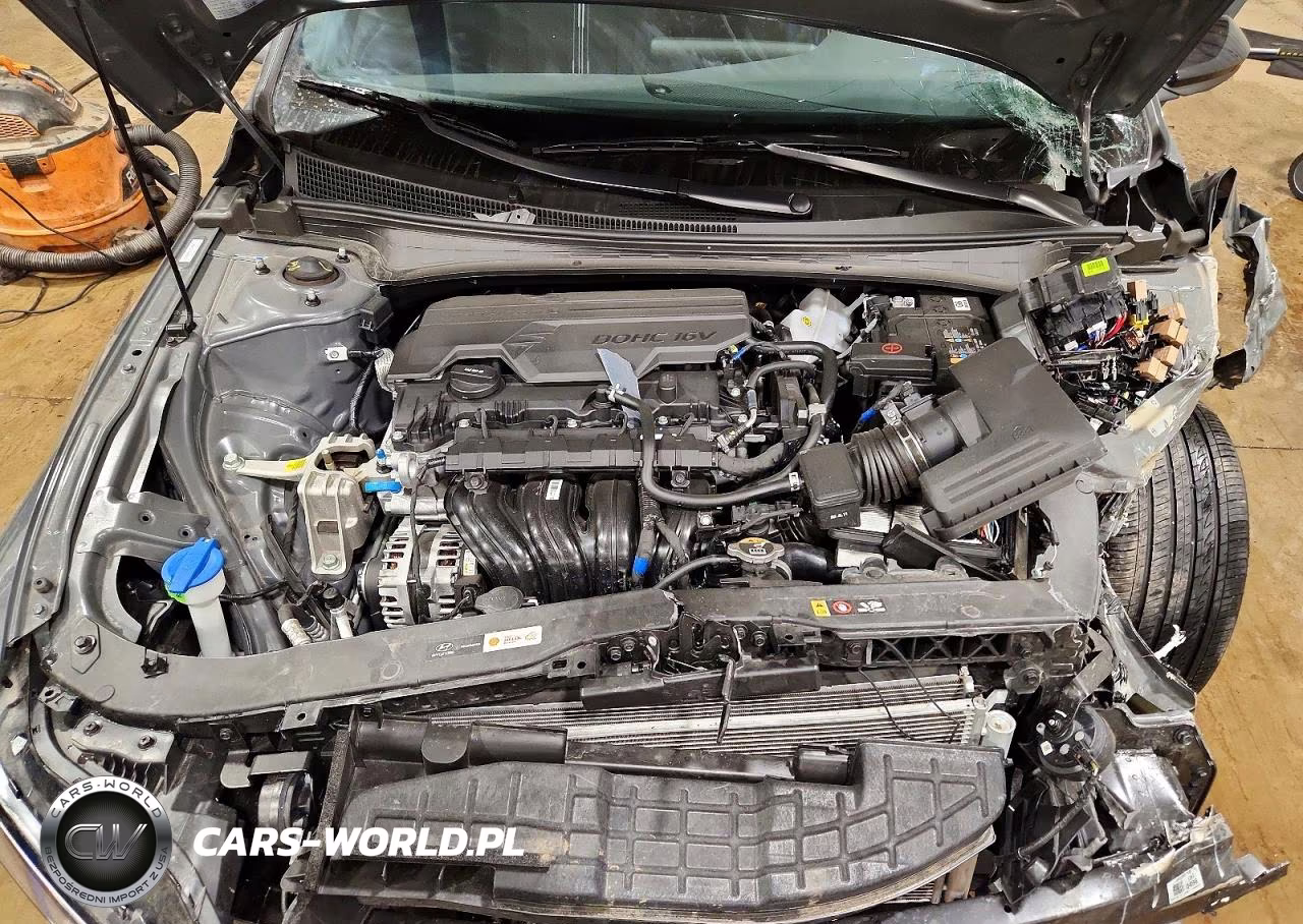 2025 Hyundai Elantra Sel Sport VIN:KMHLM4DG1SU988283 - 11