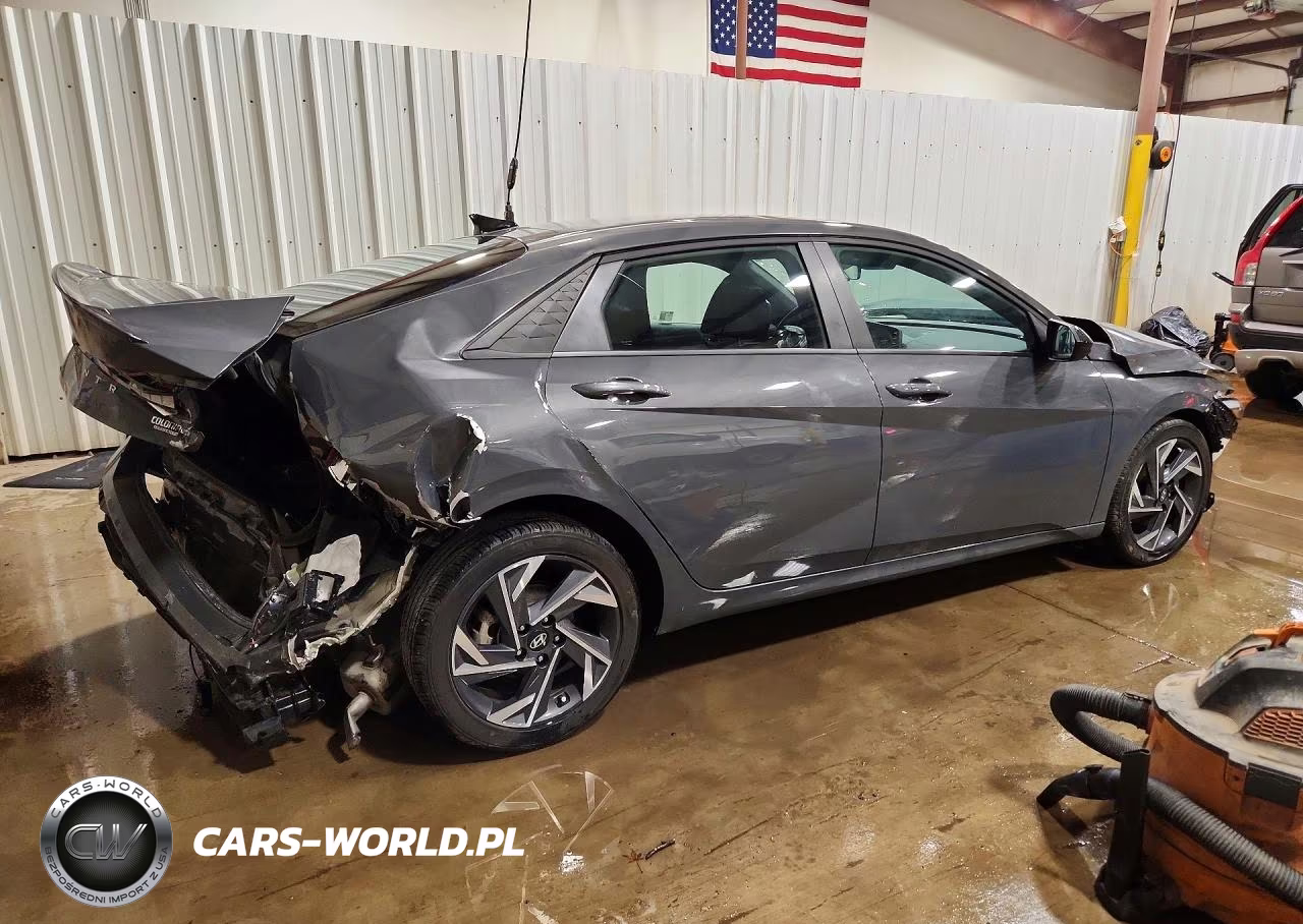 2025 Hyundai Elantra Sel Sport VIN:KMHLM4DG1SU988283 - 3