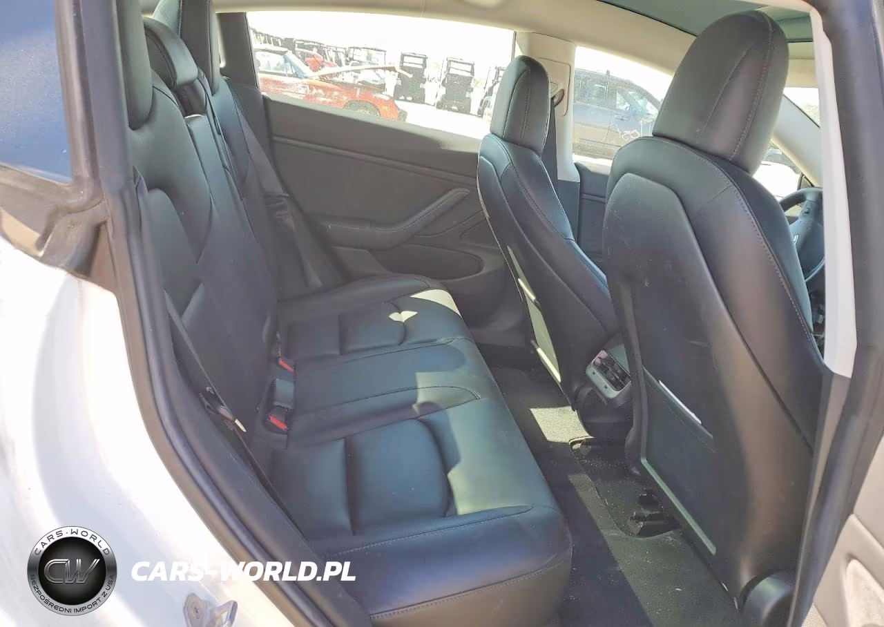 2019 Tesla Model 3 VIN:5YJ3E1EB8KF433231 - 10