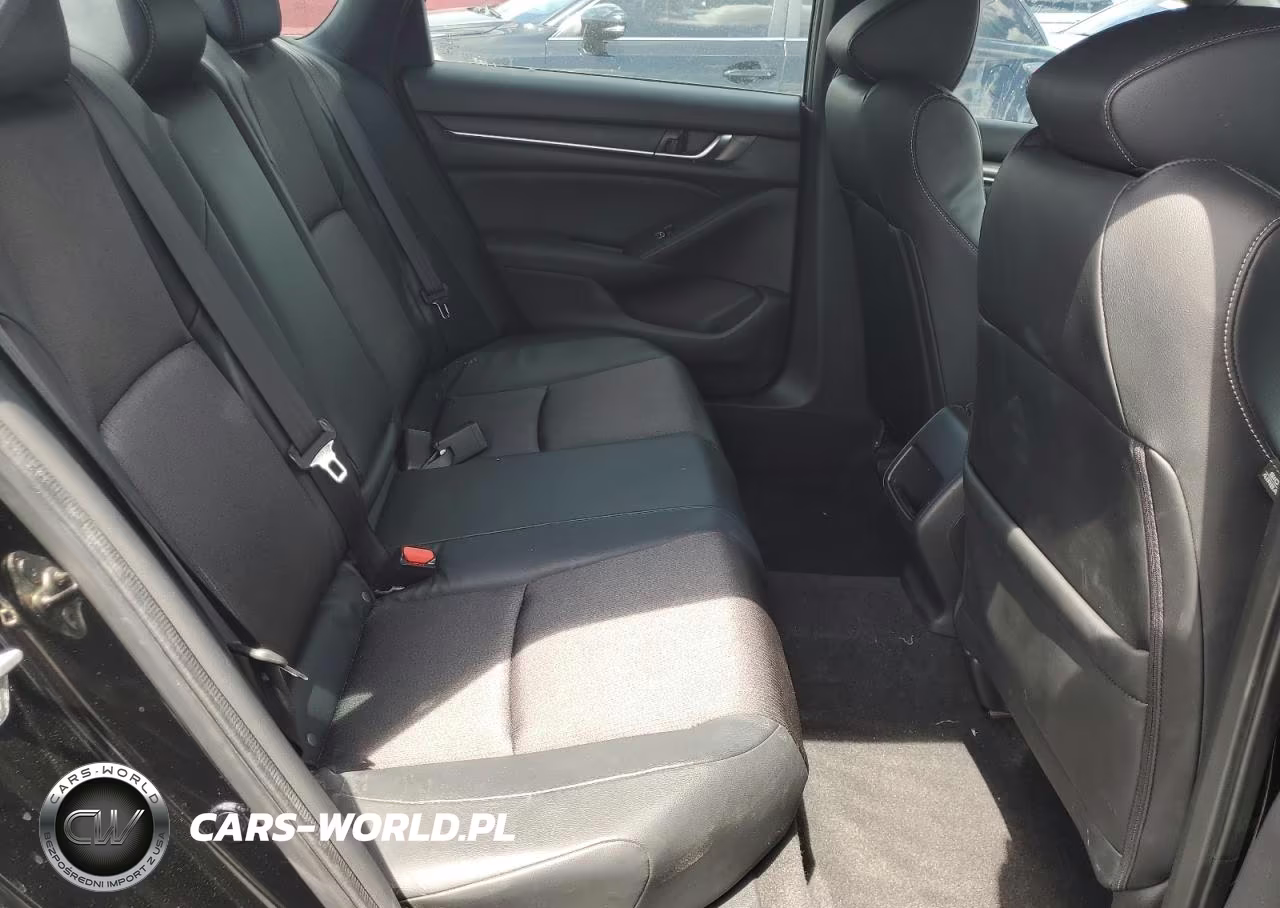2018 Honda Accord Sport VIN:1HGCV1F39JA170974 - 10