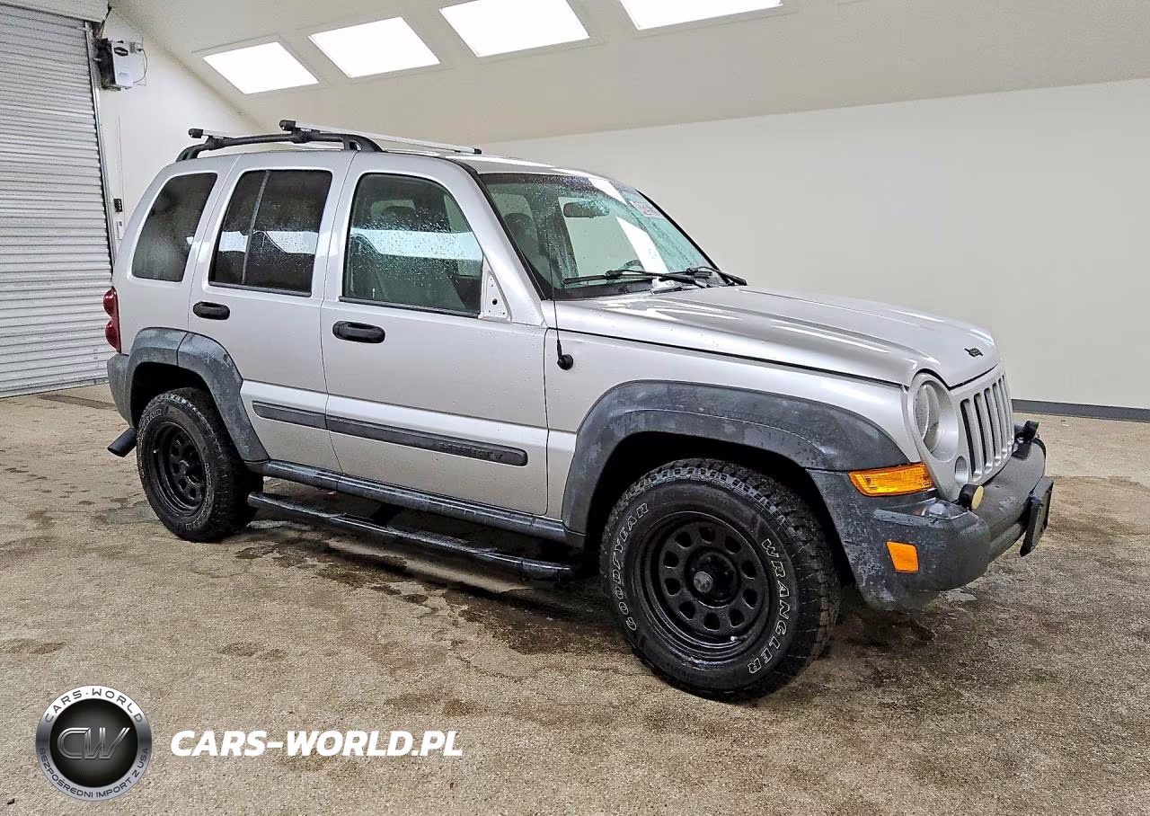 2007 Jeep Liberty Sport VIN:1J4GL48KX7W543294 - 4