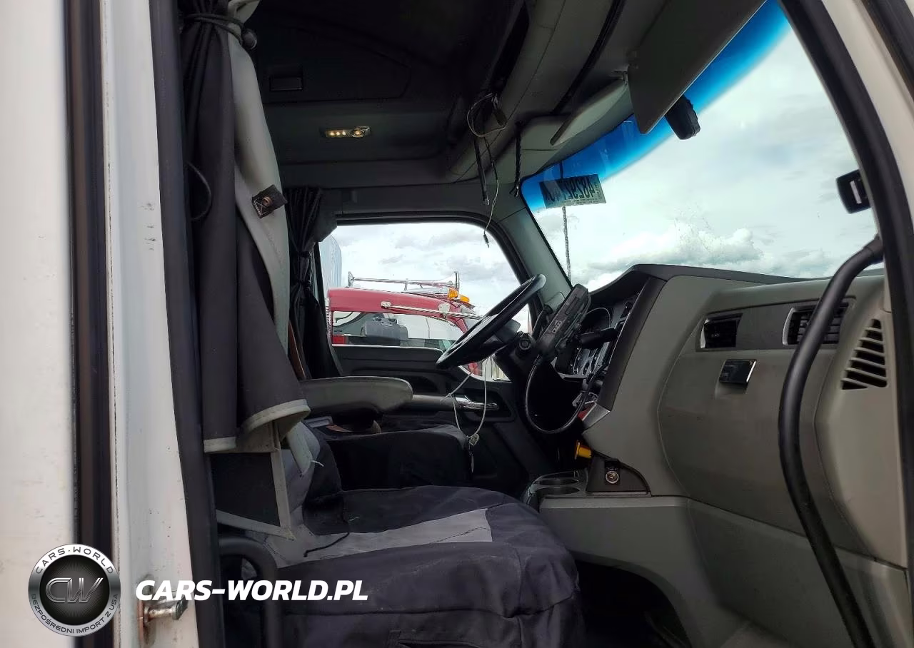 2019 Kenworth T680 Semi Truck VIN:1XKYD49X6KJ280717 - 5