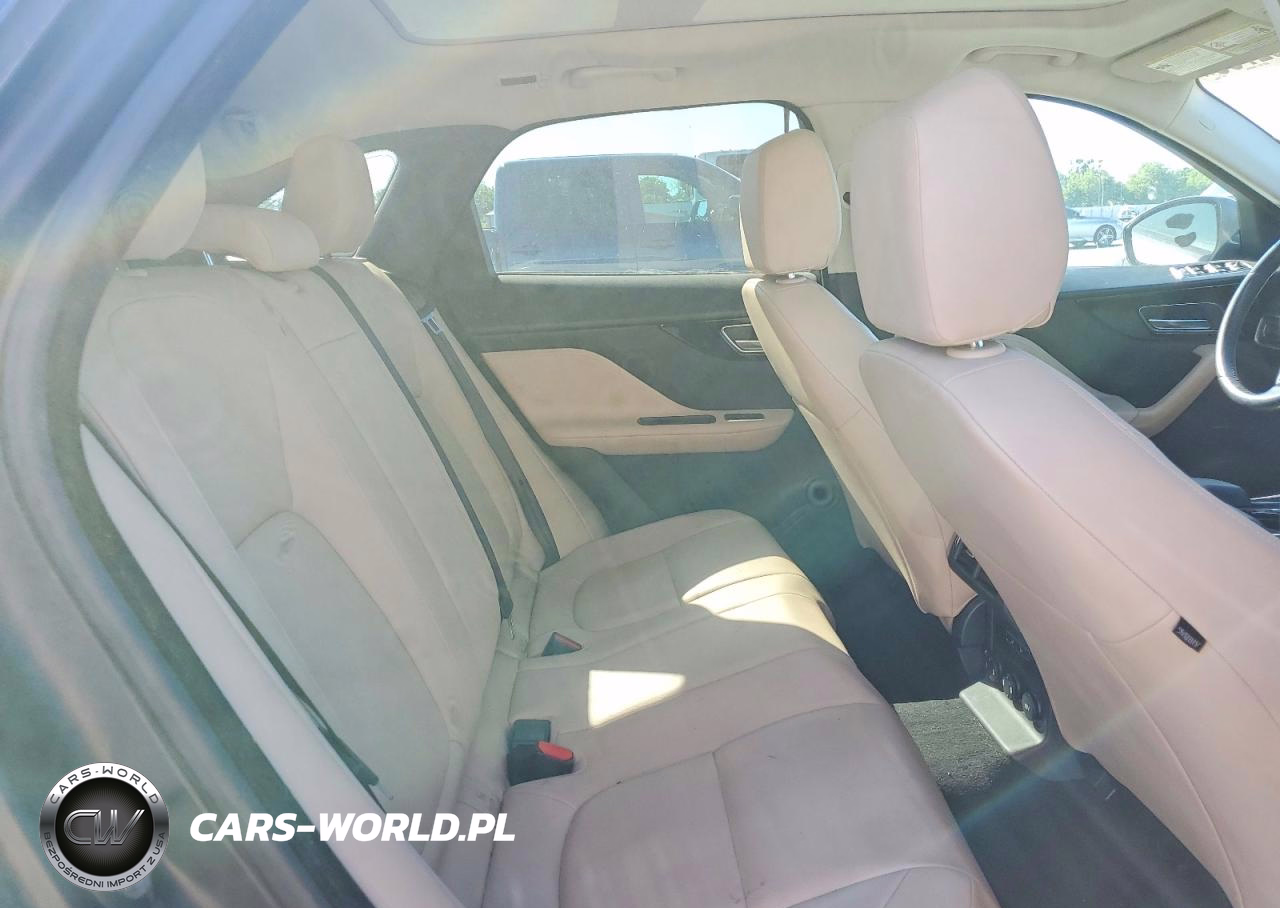 2017 Jaguar F-Pace VIN:SADCS2BV8HA490208 - 10