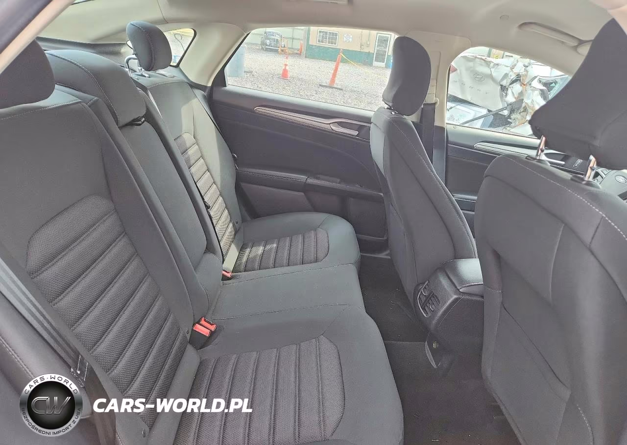 2018 Ford Fusion Se Hybrid VIN:3FA6P0LU4JR160474 - 10