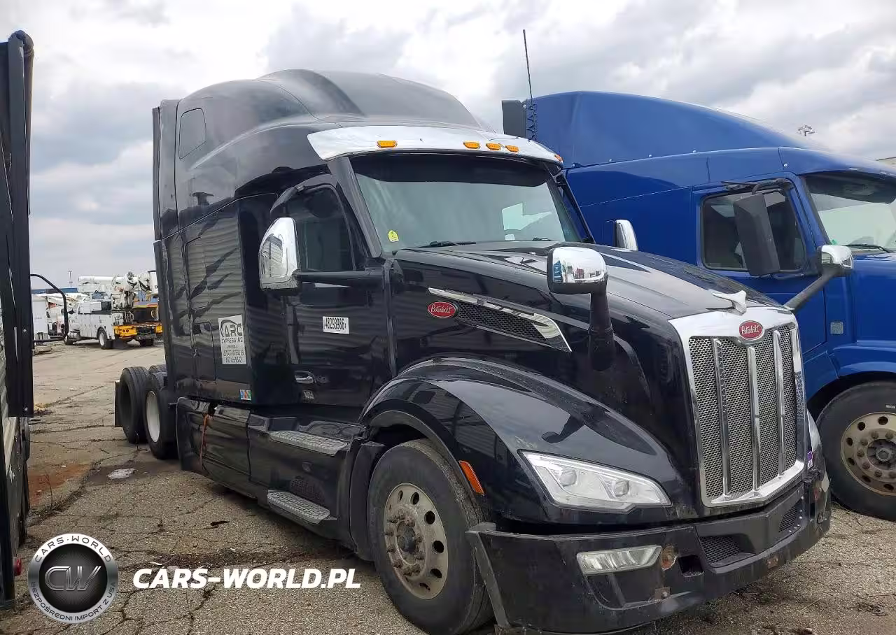 2023 Peterbilt 579 Semi Truck