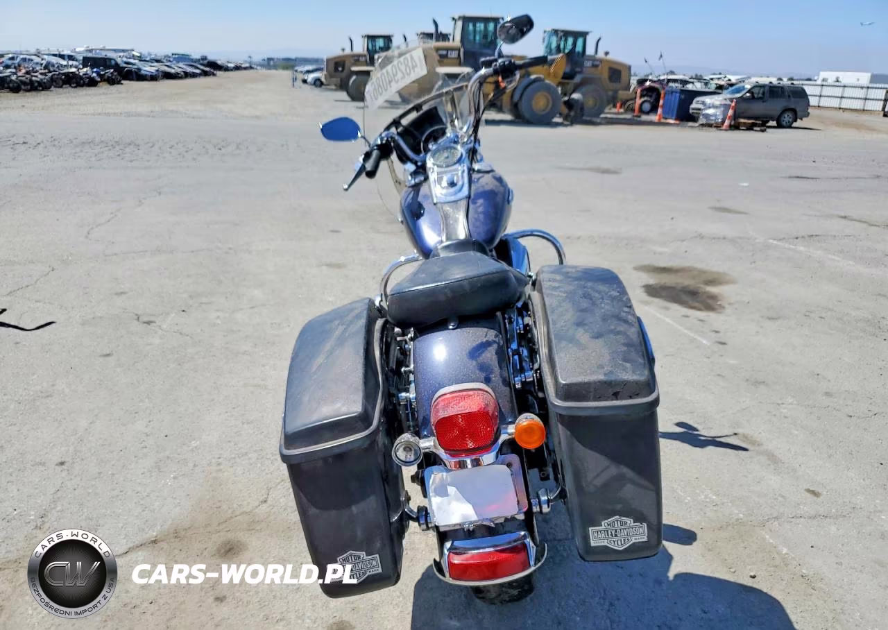 2013 Harley-Davidson Fld Switchback VIN:1HD1GZM38DC335759 - 4