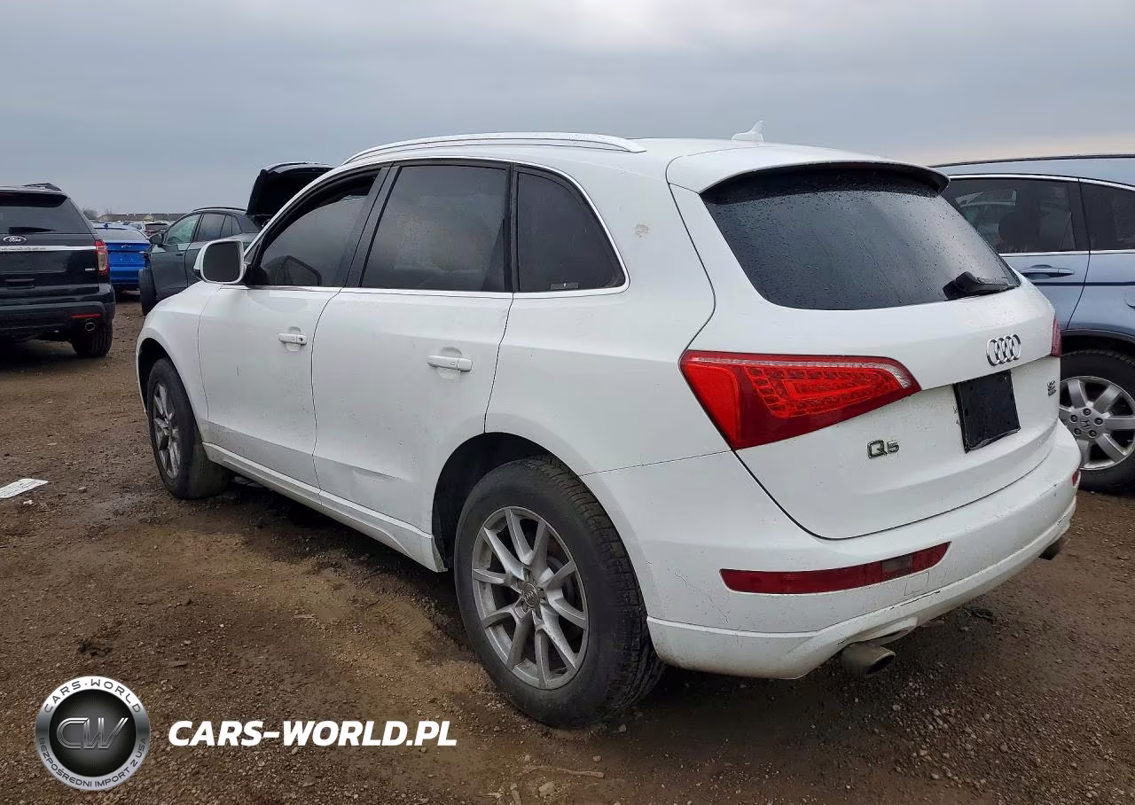 2010 Audi Q5 Premium VIN:WA1CKAFPXAA077188 - 2