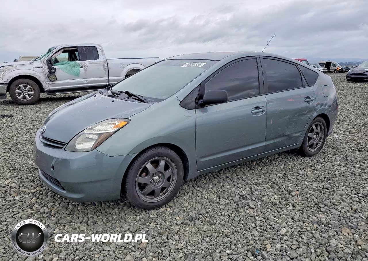 2004 Toyota Prius Base