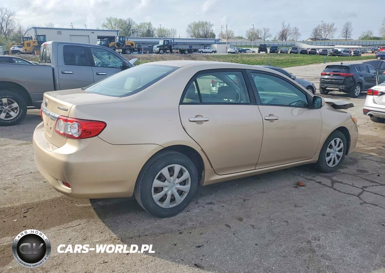 2011 Toyota Corolla Le VIN:JTDBU4EE5B9132775 - 3