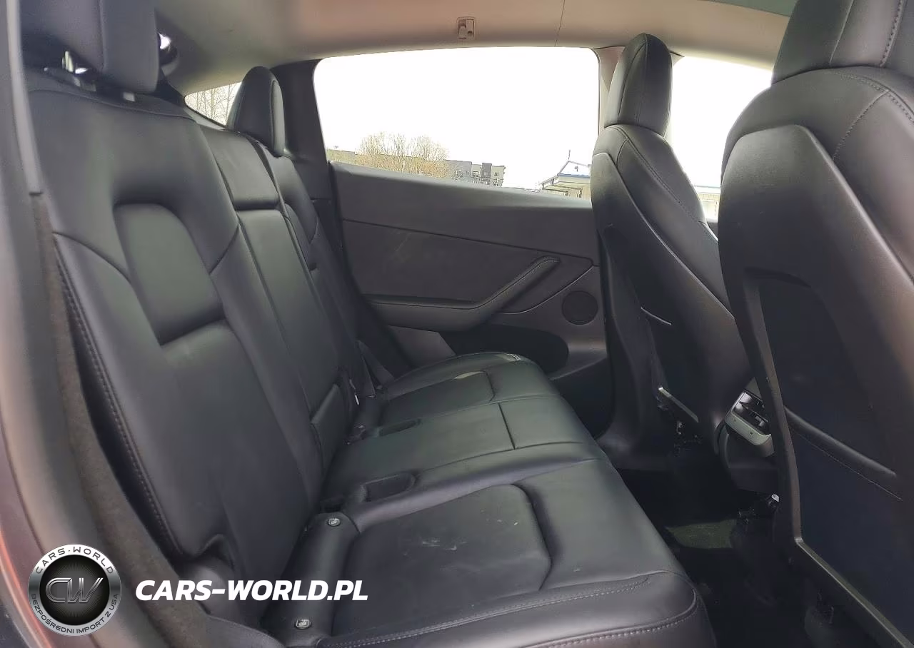 2022 Tesla Model Y VIN:7SAYGDEF4NF559713 - 11