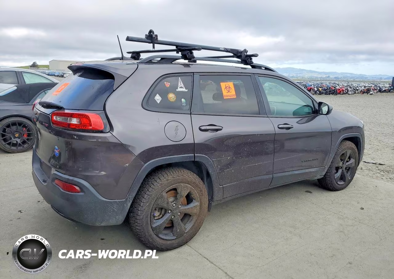 2018 Jeep Cherokee VIN:1C4PJMCX4JD515346 - 3