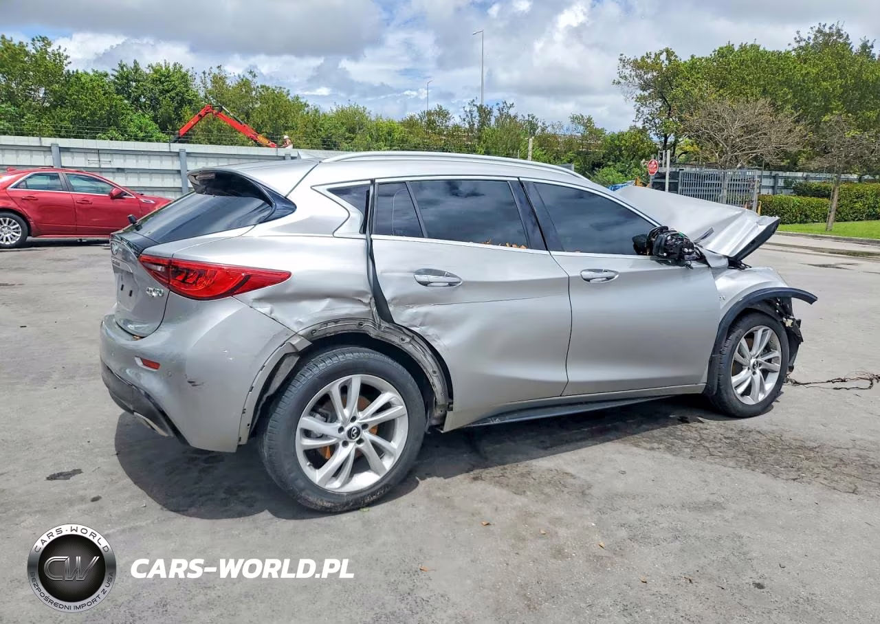 2019 Infiniti Qx30 Luxe VIN:SJKCH5CP6KA007654 - 3