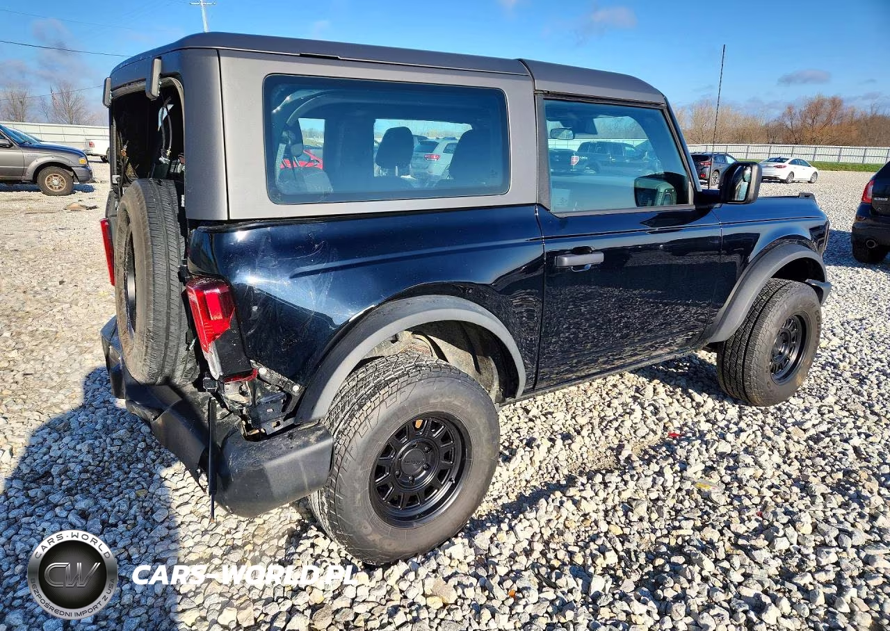 2022 Ford Bronco Base VIN:1FMDE5AP7NLB76170 - 3