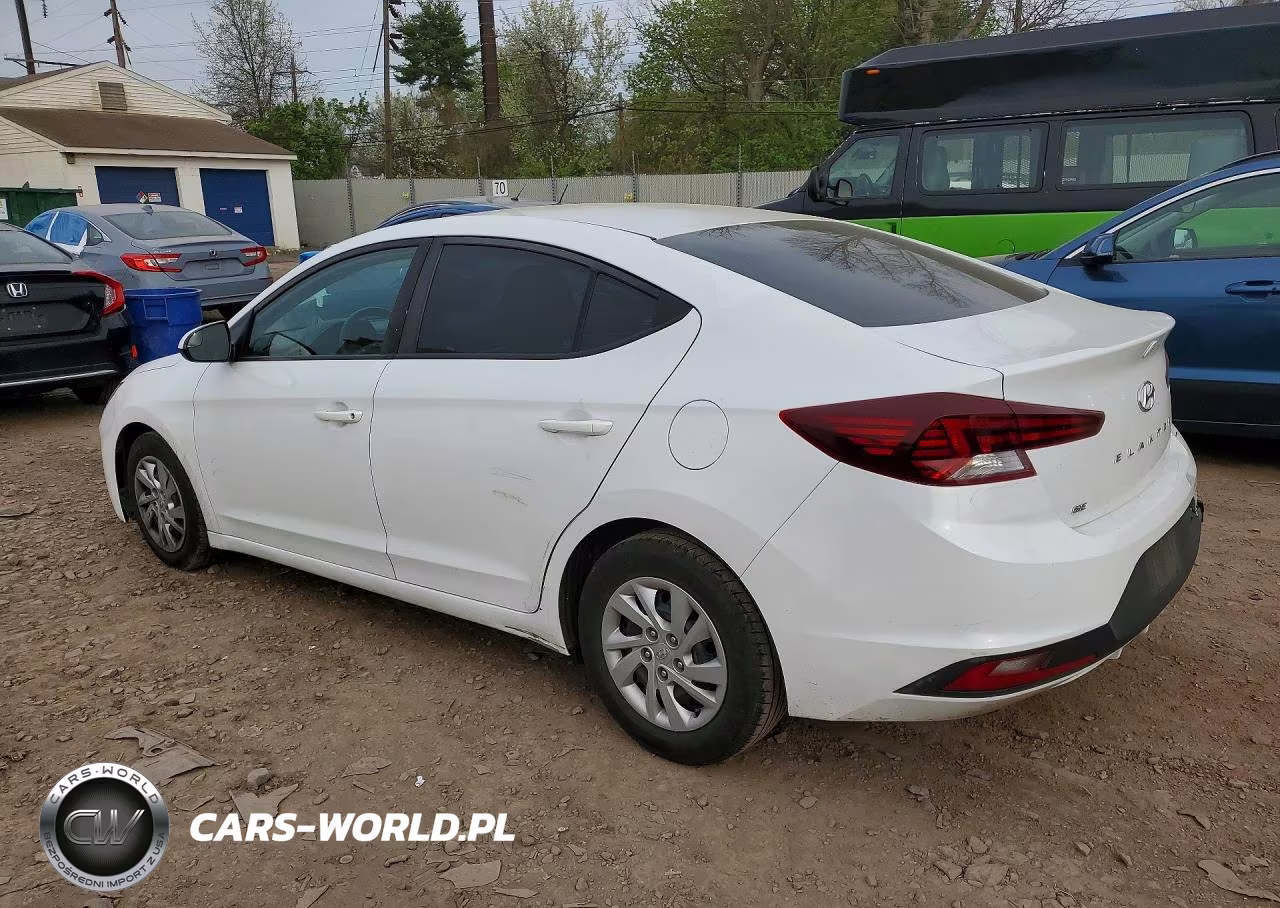 HYUNDAI ELANTRA SE VIN:5NPD74LF0KH400456 - 2