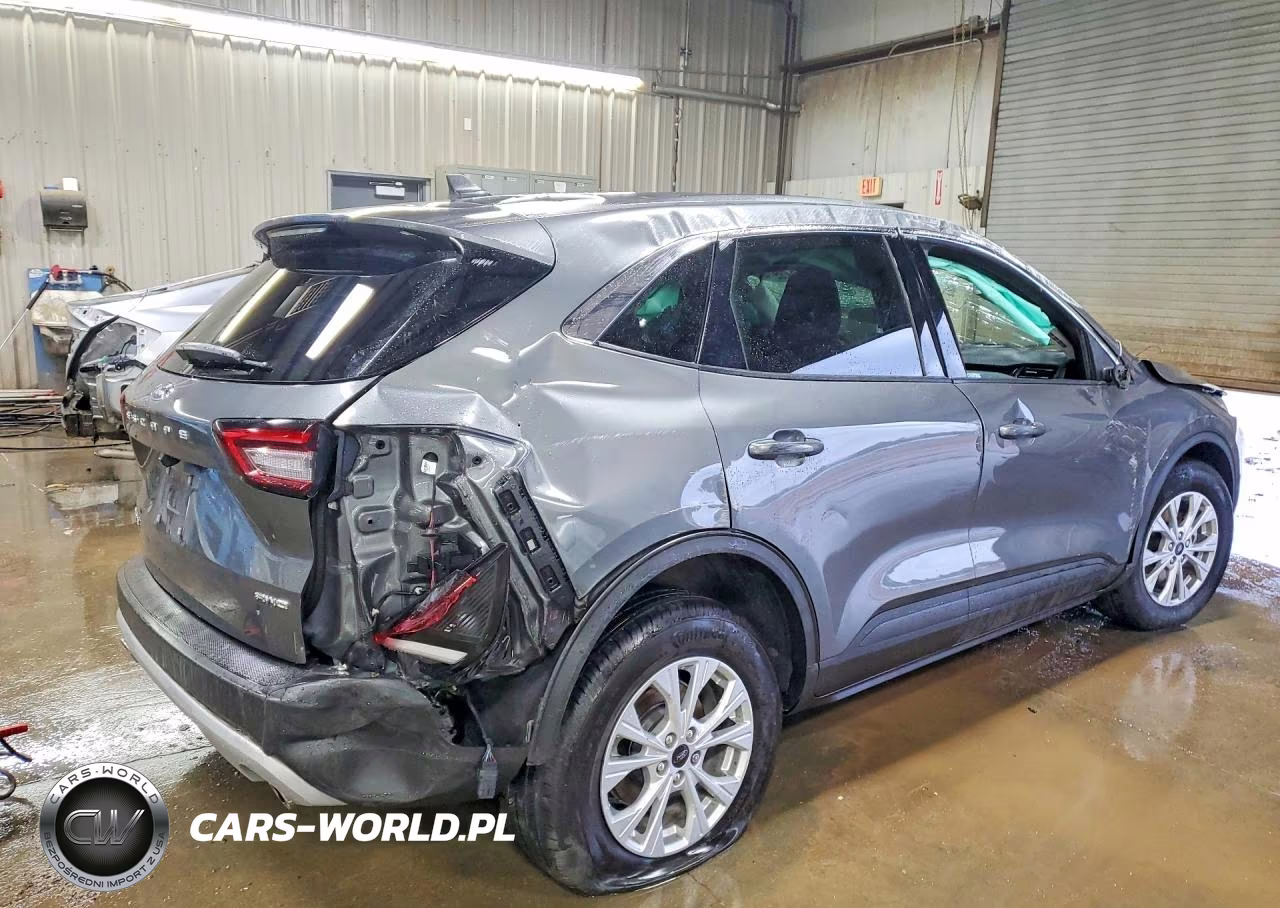 2023 Ford Escape Active VIN:1FMCU9GNXPUB46444 - 3