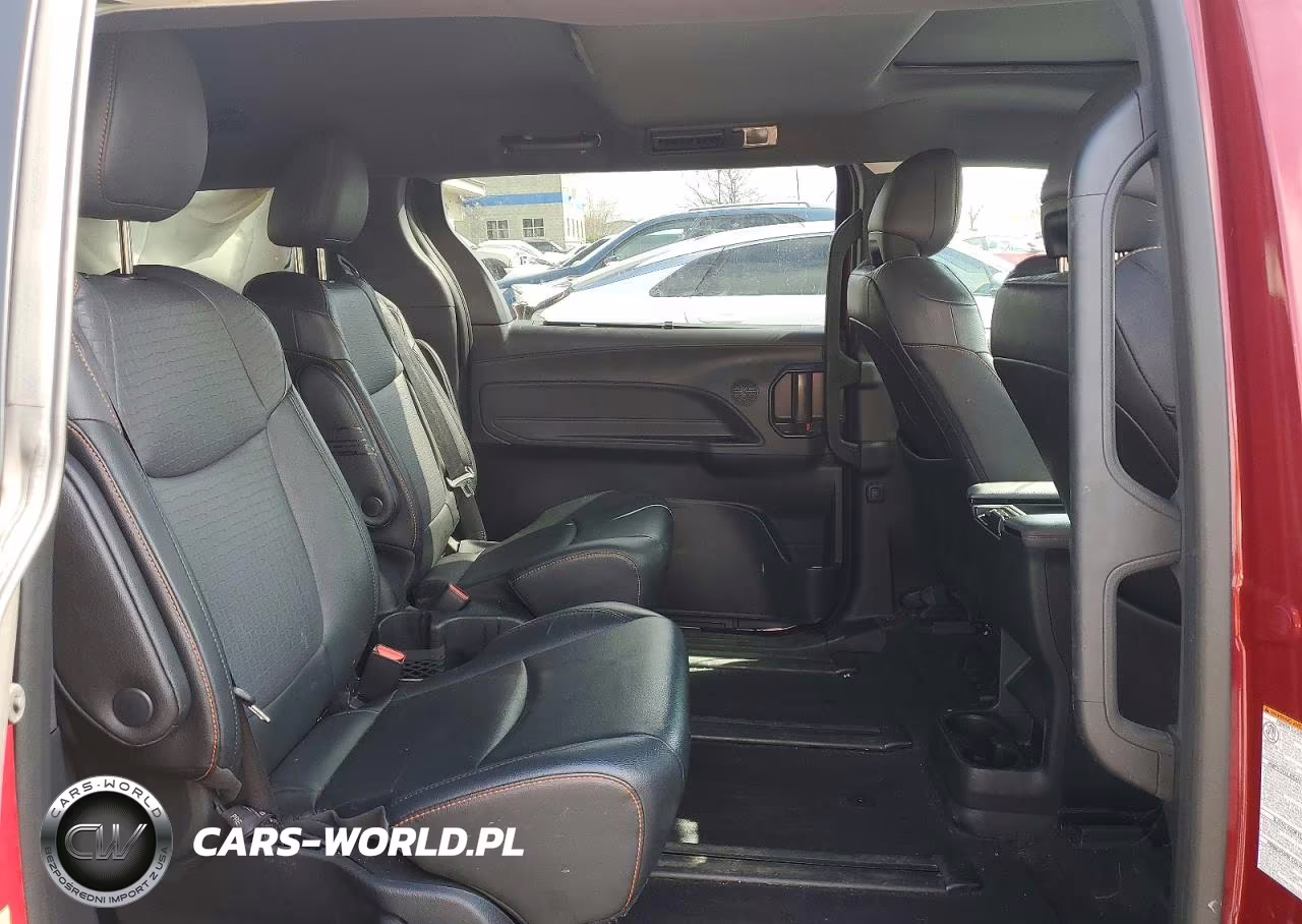 2022 Toyota Sienna Xse 7-Passenger VIN:5TDXSKFC2NS062848 - 11