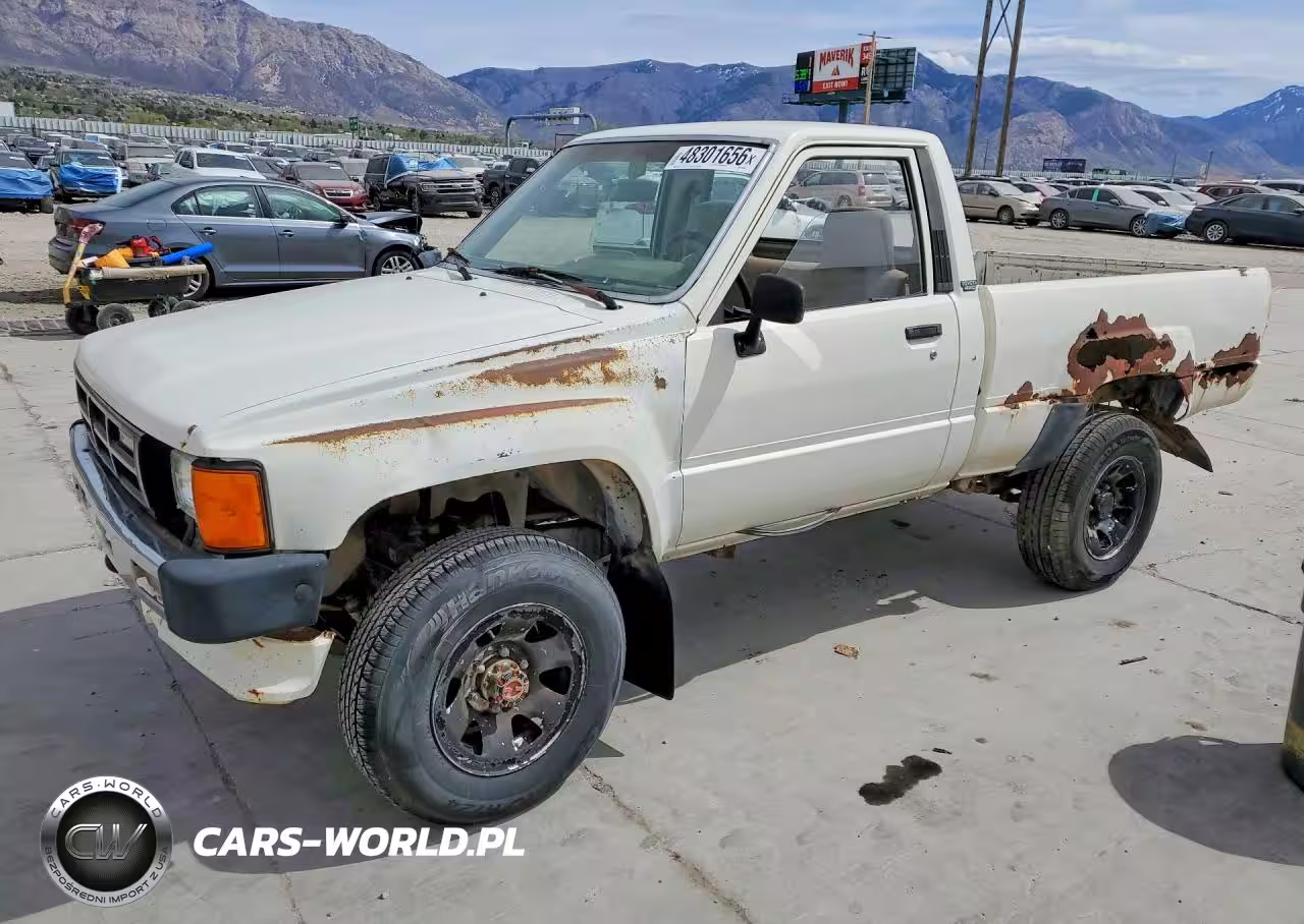 1986 Toyota Pickup Base