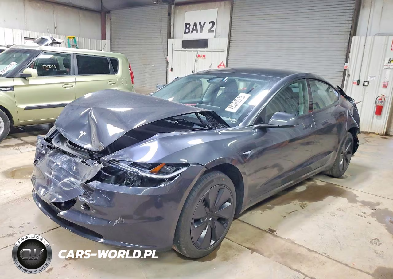 2025 Tesla Model 3