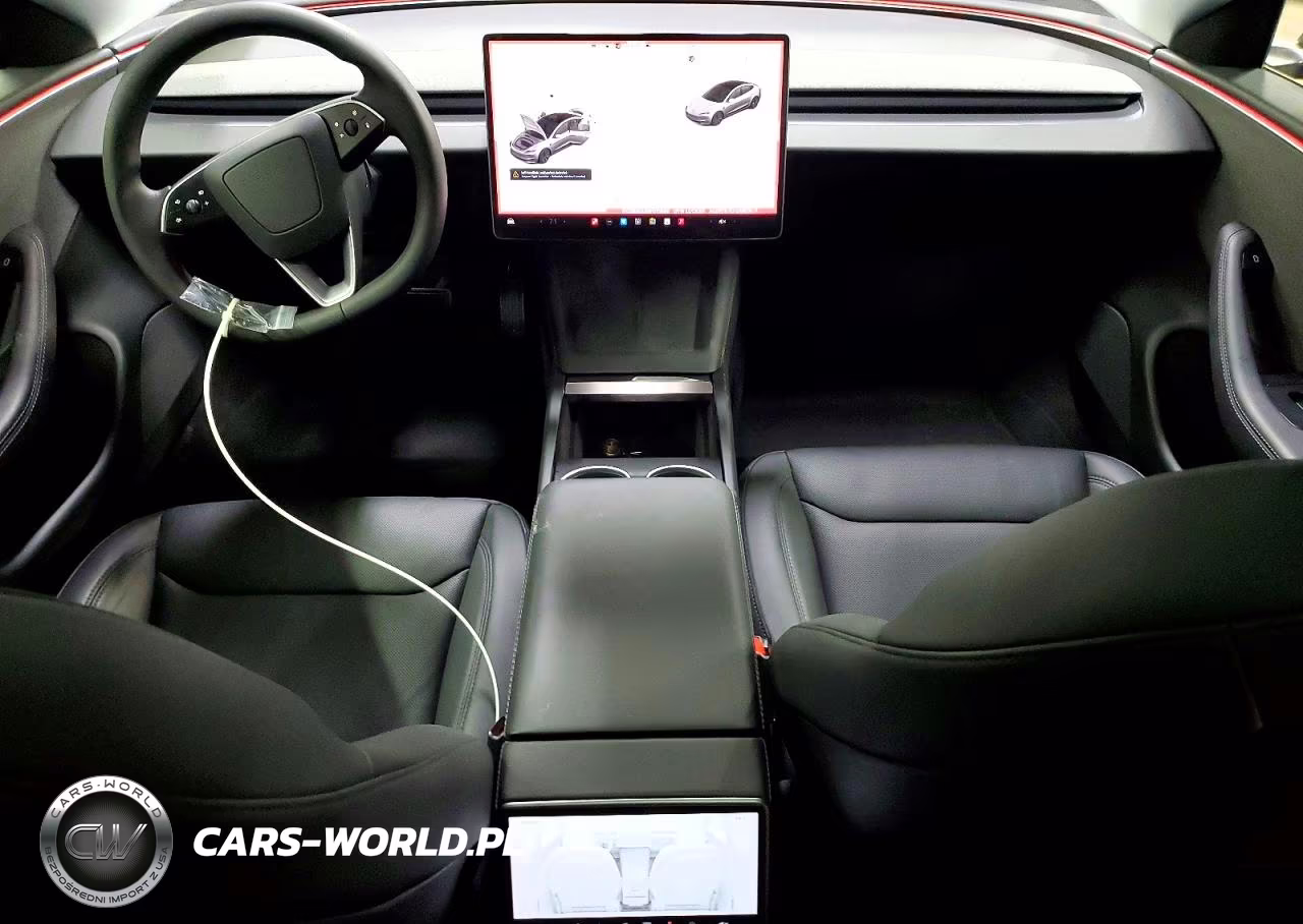 2025 Tesla Model 3 VIN:5YJ3E1EA3SF071686 - 8