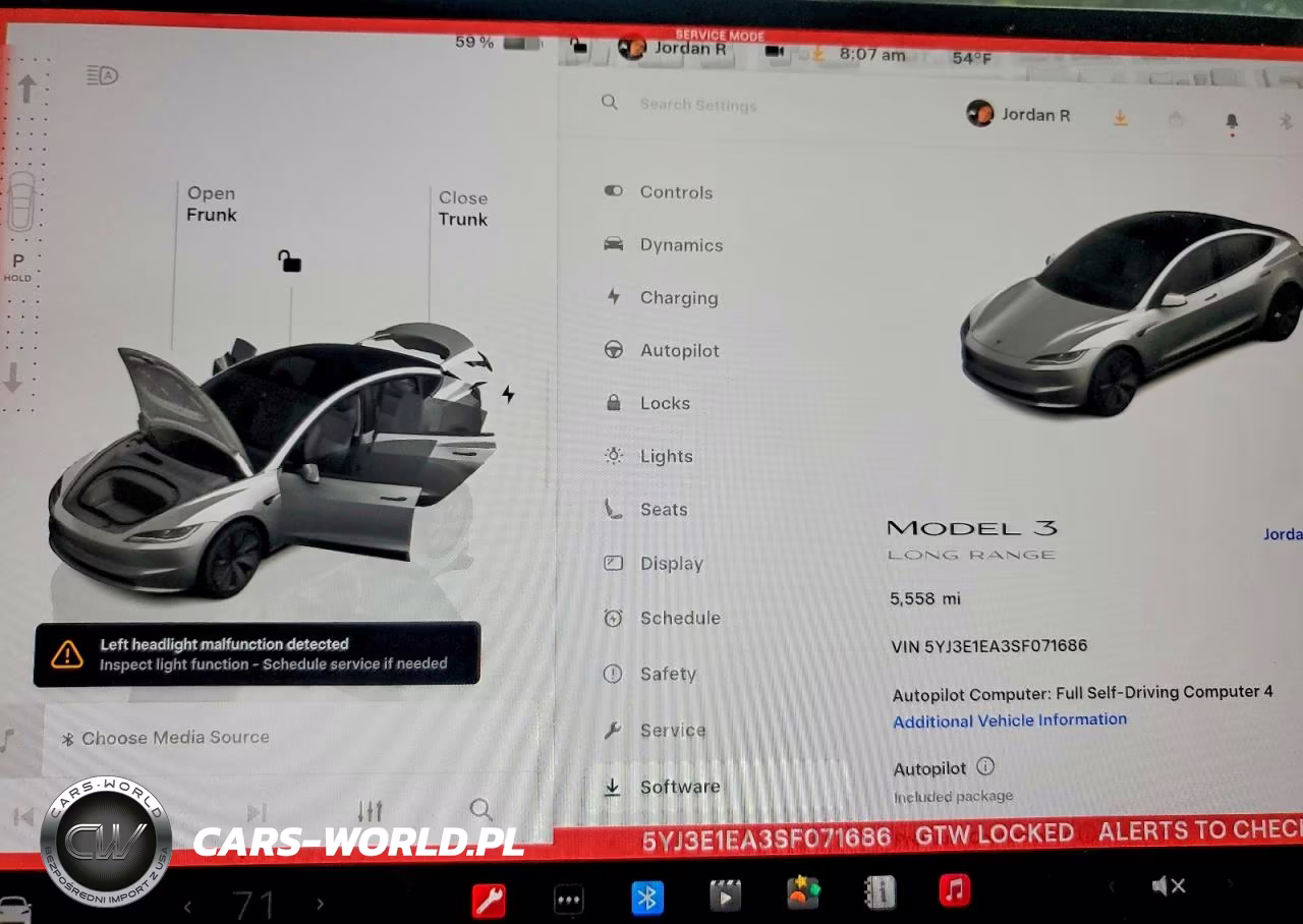 2025 Tesla Model 3 VIN:5YJ3E1EA3SF071686 - 9