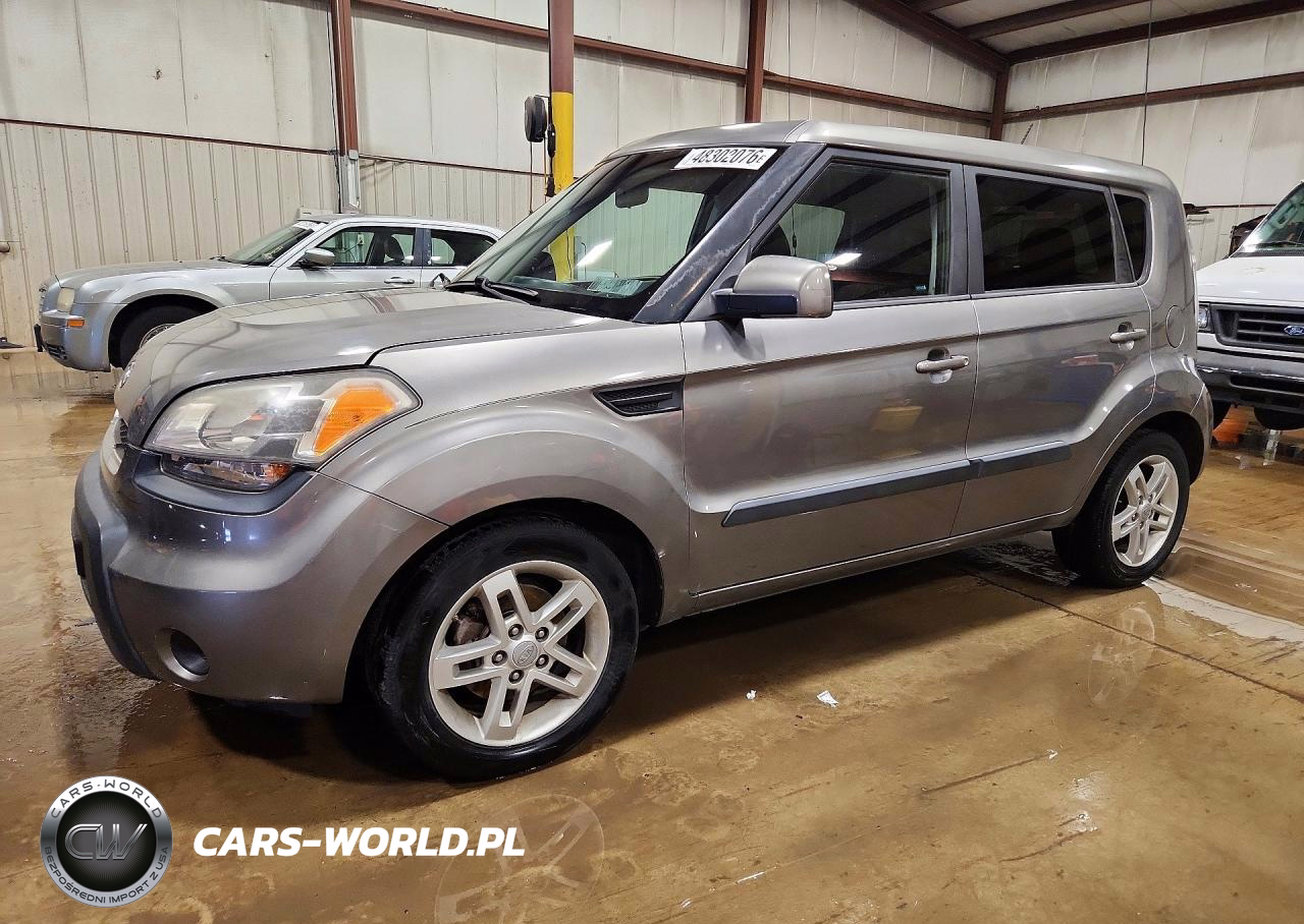 2011 Kia Soul +