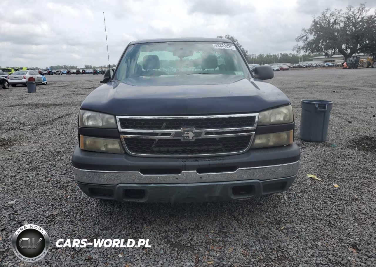2007 Chevrolet Silverado C1500 Classic VIN:1GCEC14X87Z142810 - 5