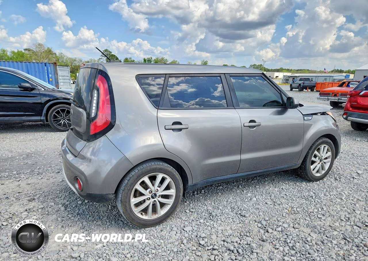 2019 Kia Soul + VIN:KNDJP3A50K7666216 - 3