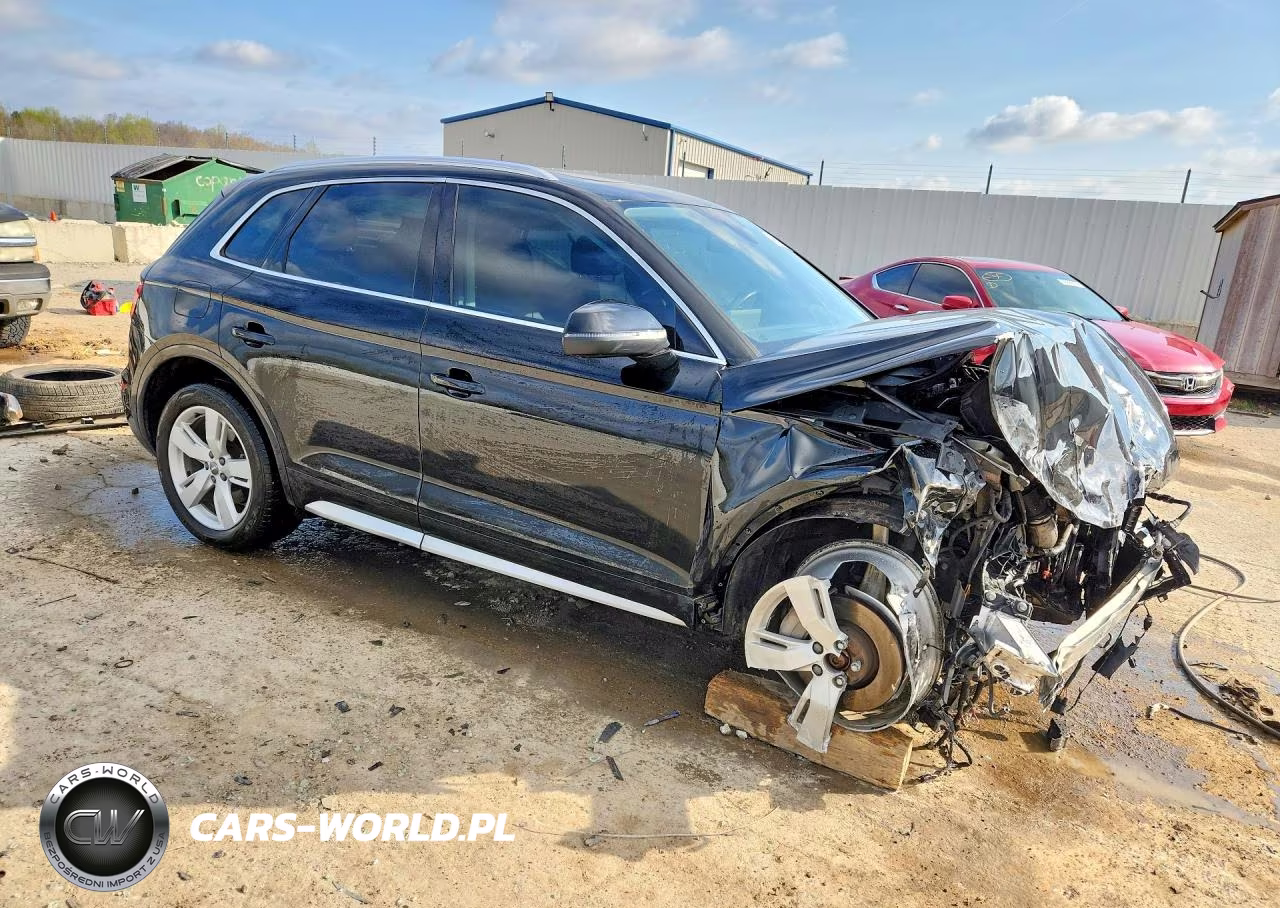 2018 Audi Q5 Premium Plus VIN:WA1BNAFY1J2008749 - 4